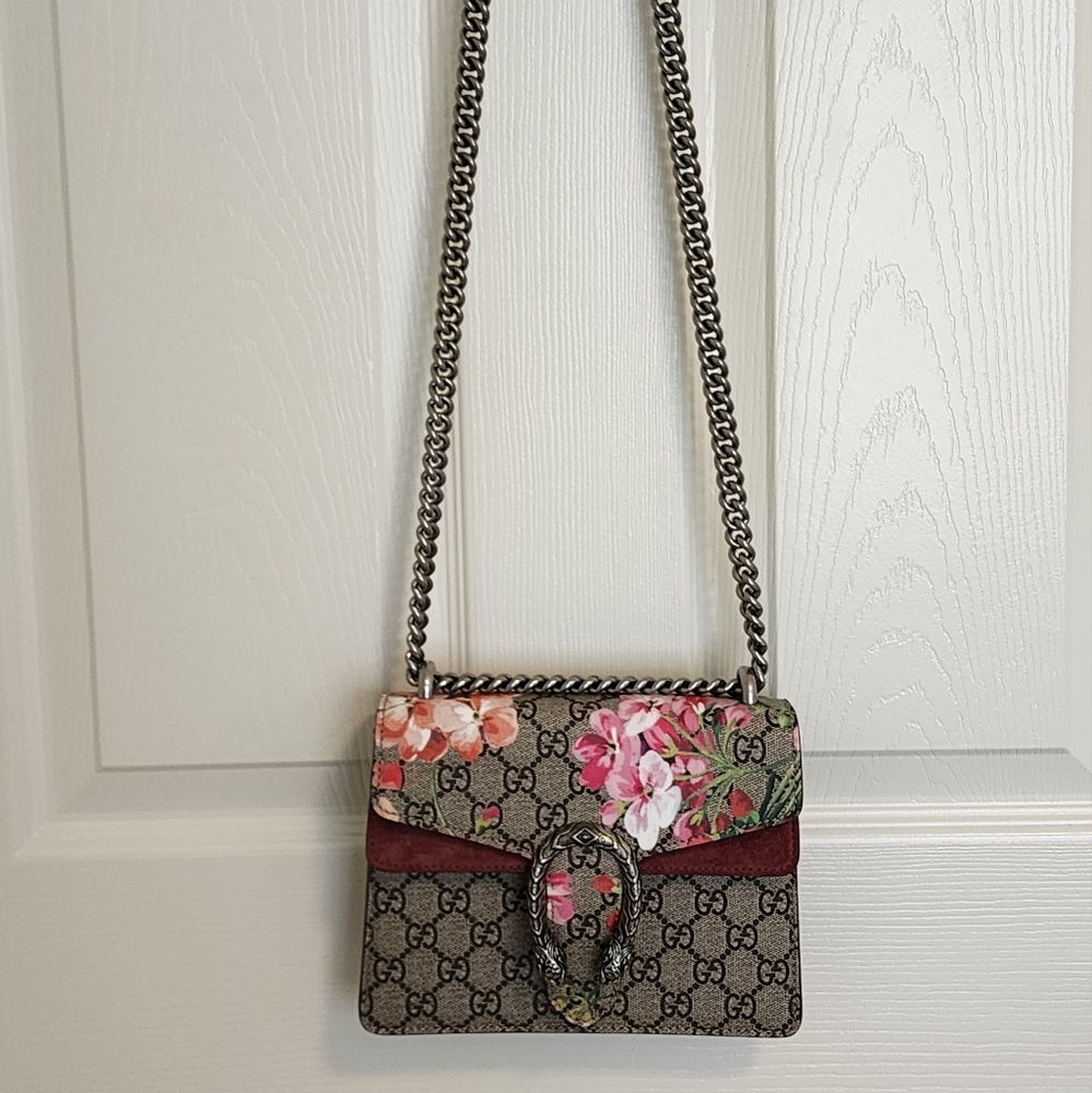 🌸 GUCCI Bloom 🌸 GG Supreme Mini Dionysus Floral Accent Crossbody Bag Purse - Picture 5 of 9